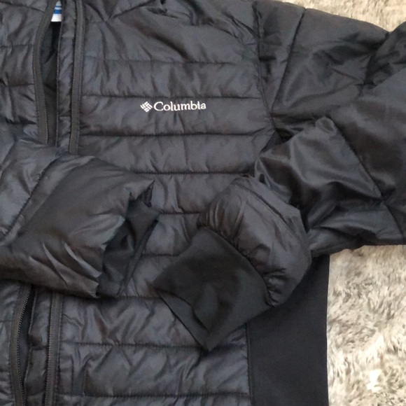 Columbia Women's Powder Pillow Hybrid Jacket - Picture 6 of 10